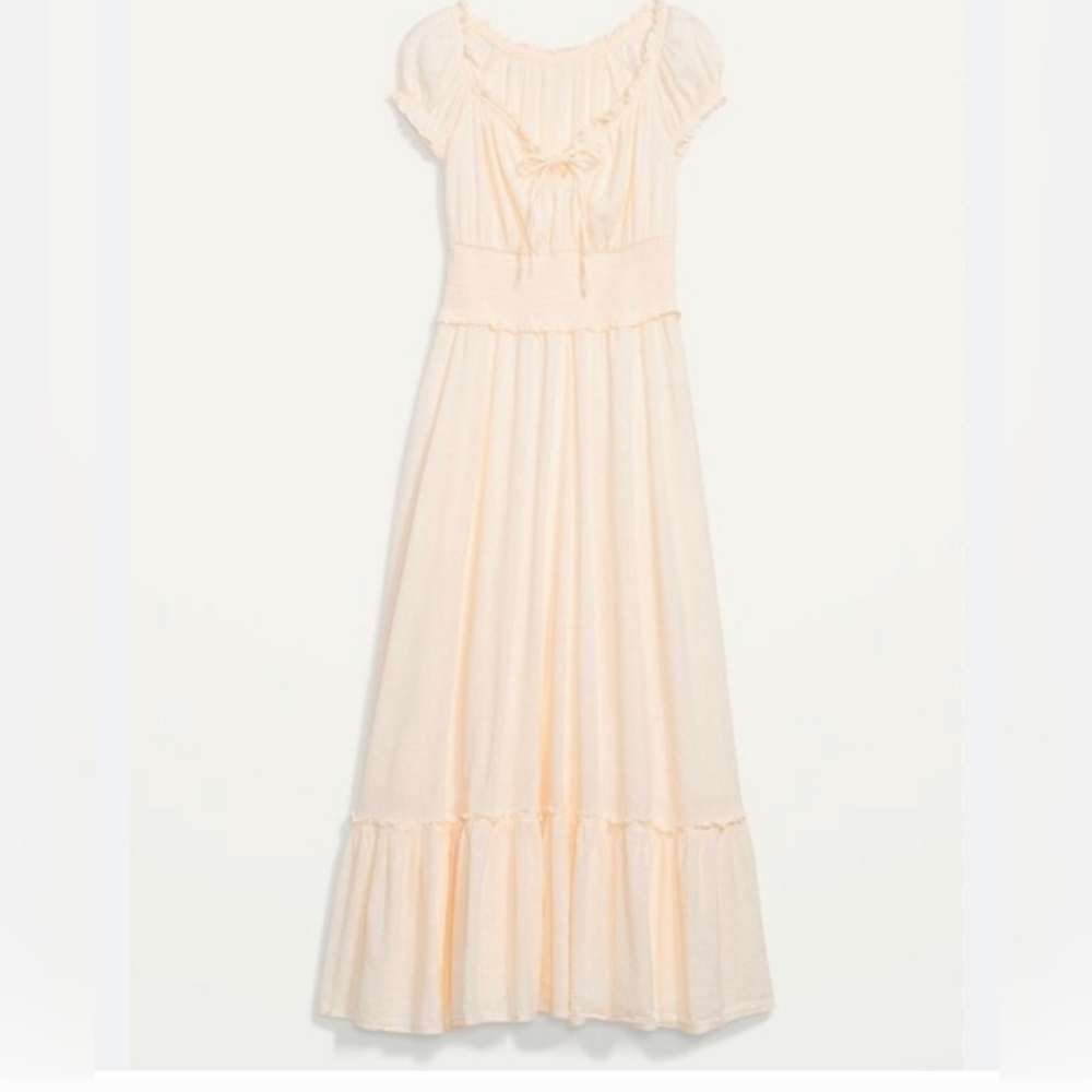 NWOT Old Navy cream maxi dress in size xsmall